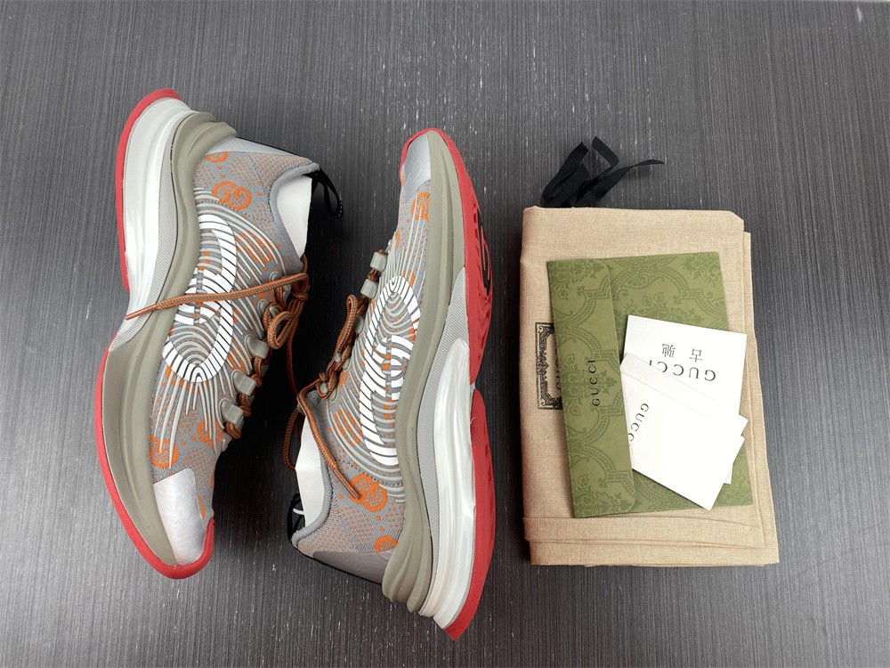 G*u*i sneaker