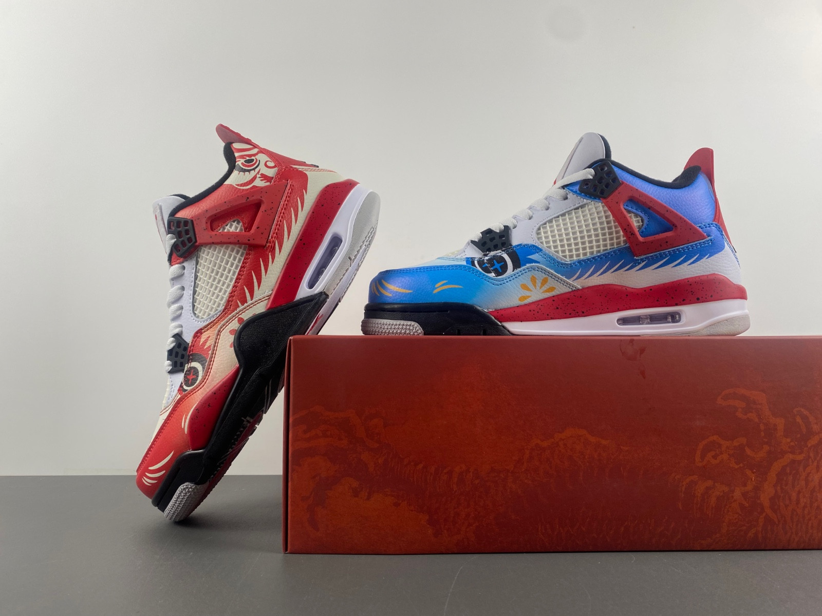 AIR JORDAN 4