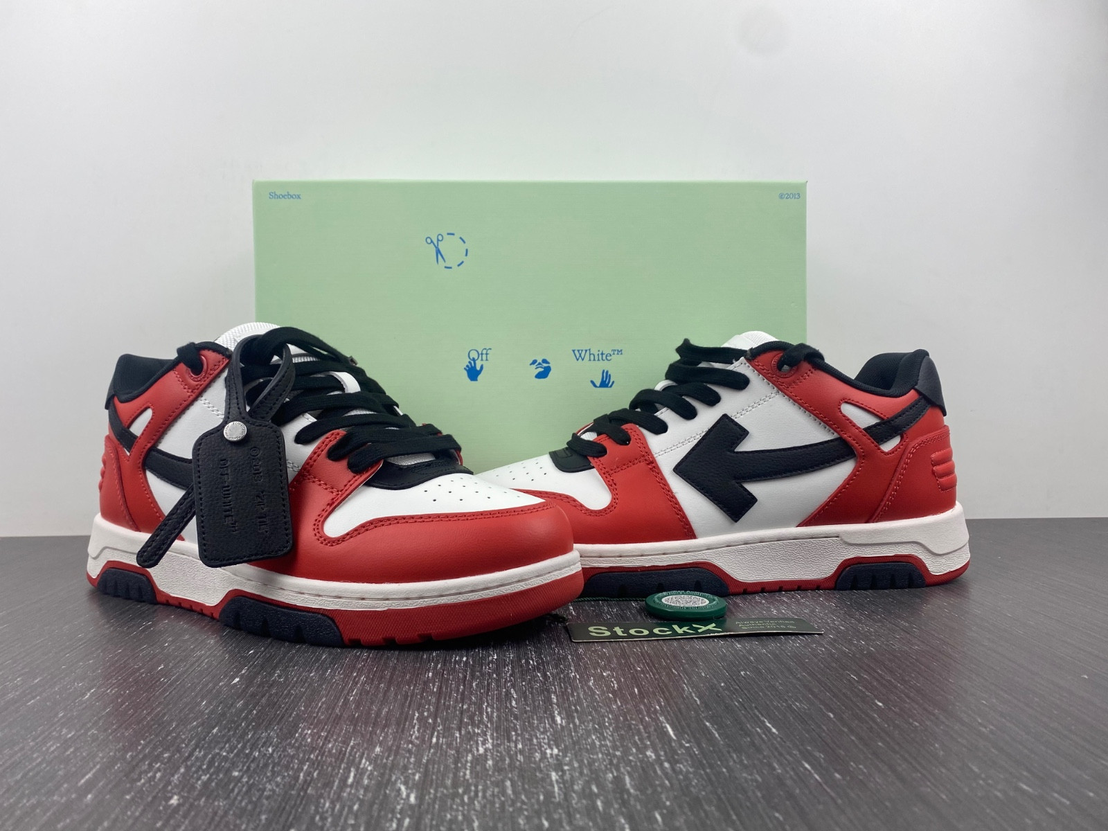 OF™ C/O VIRGIL ABLOH OUT OF OFFICE LOW-TOP LEATHER SNEAKERS ‘OOO“