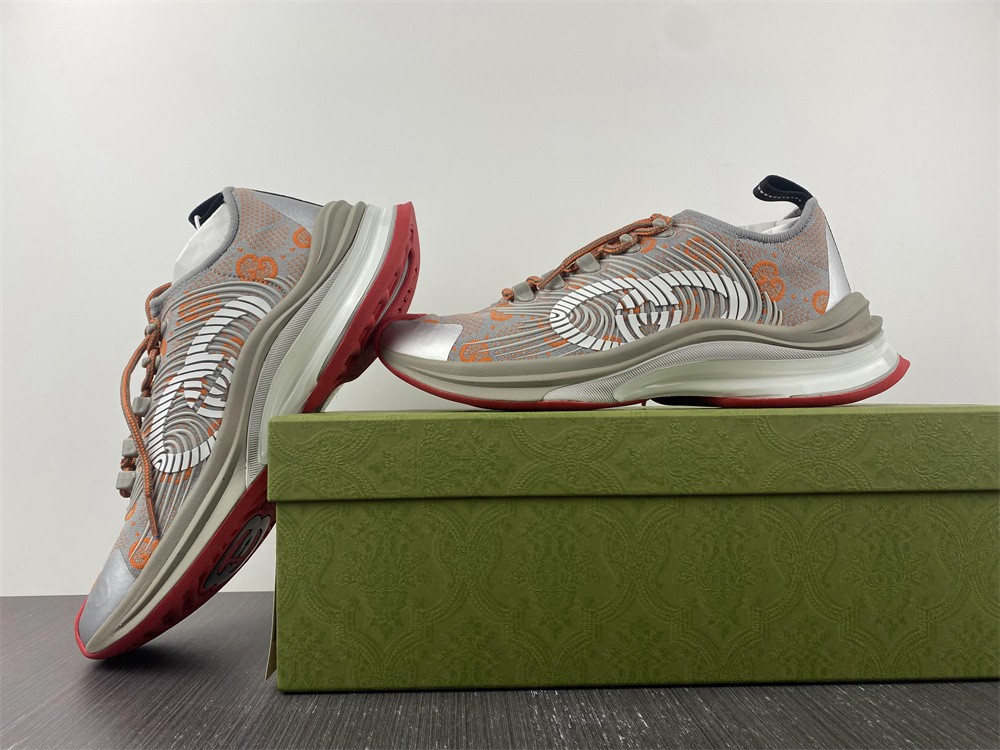G*u*i sneaker