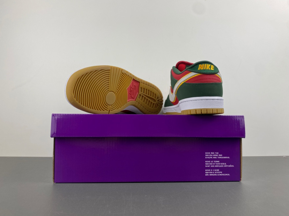 Nike SB Dunk 