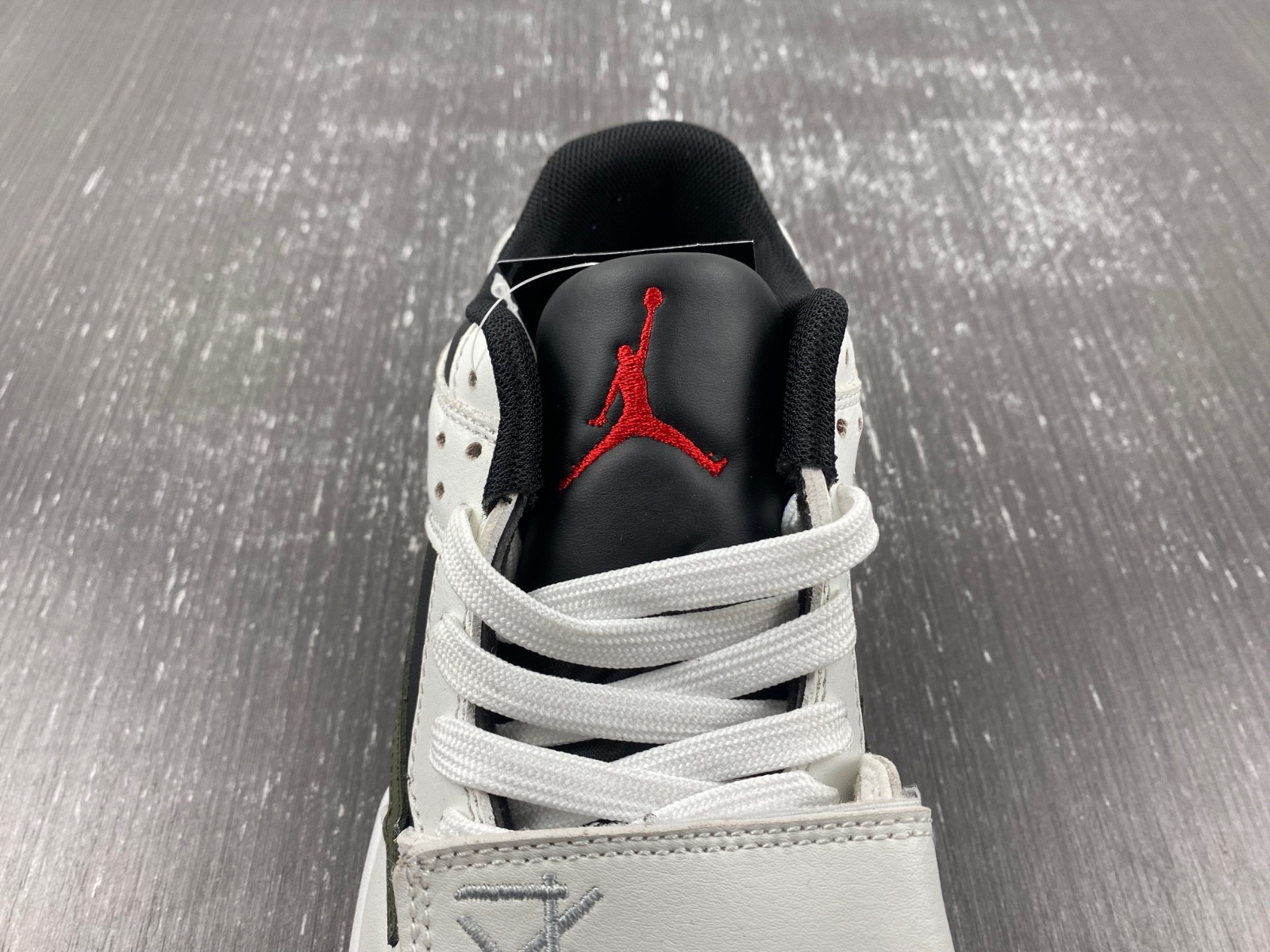 Travis Scott x Jordan Cut The Check DR9317-001