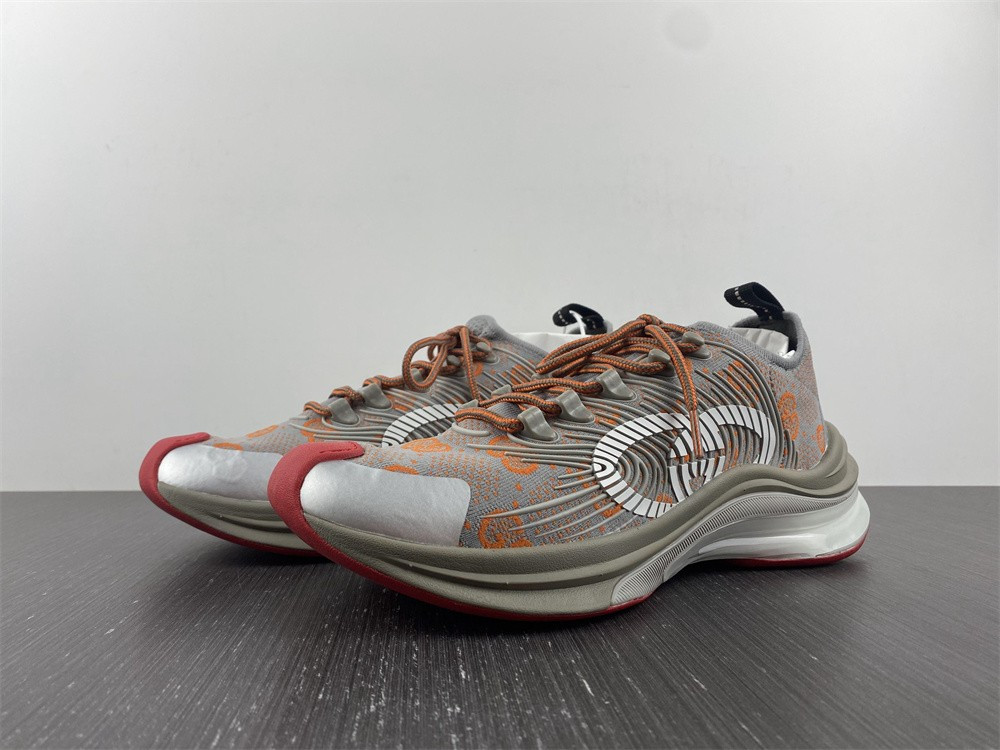 G*u*i sneaker