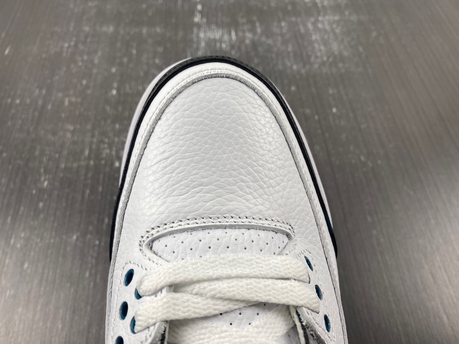 Air Jordan 3 Retro