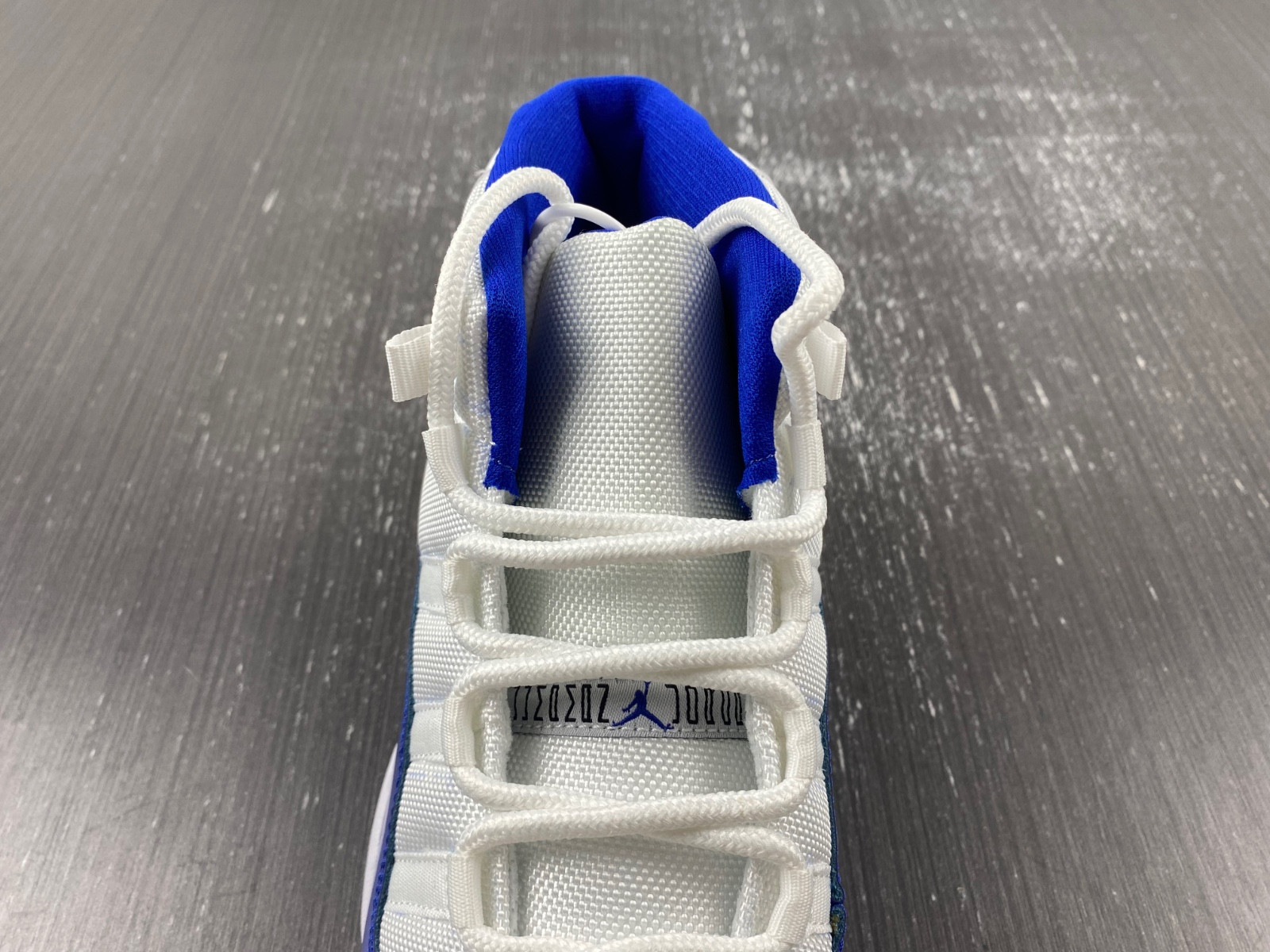 Air Jordan 11