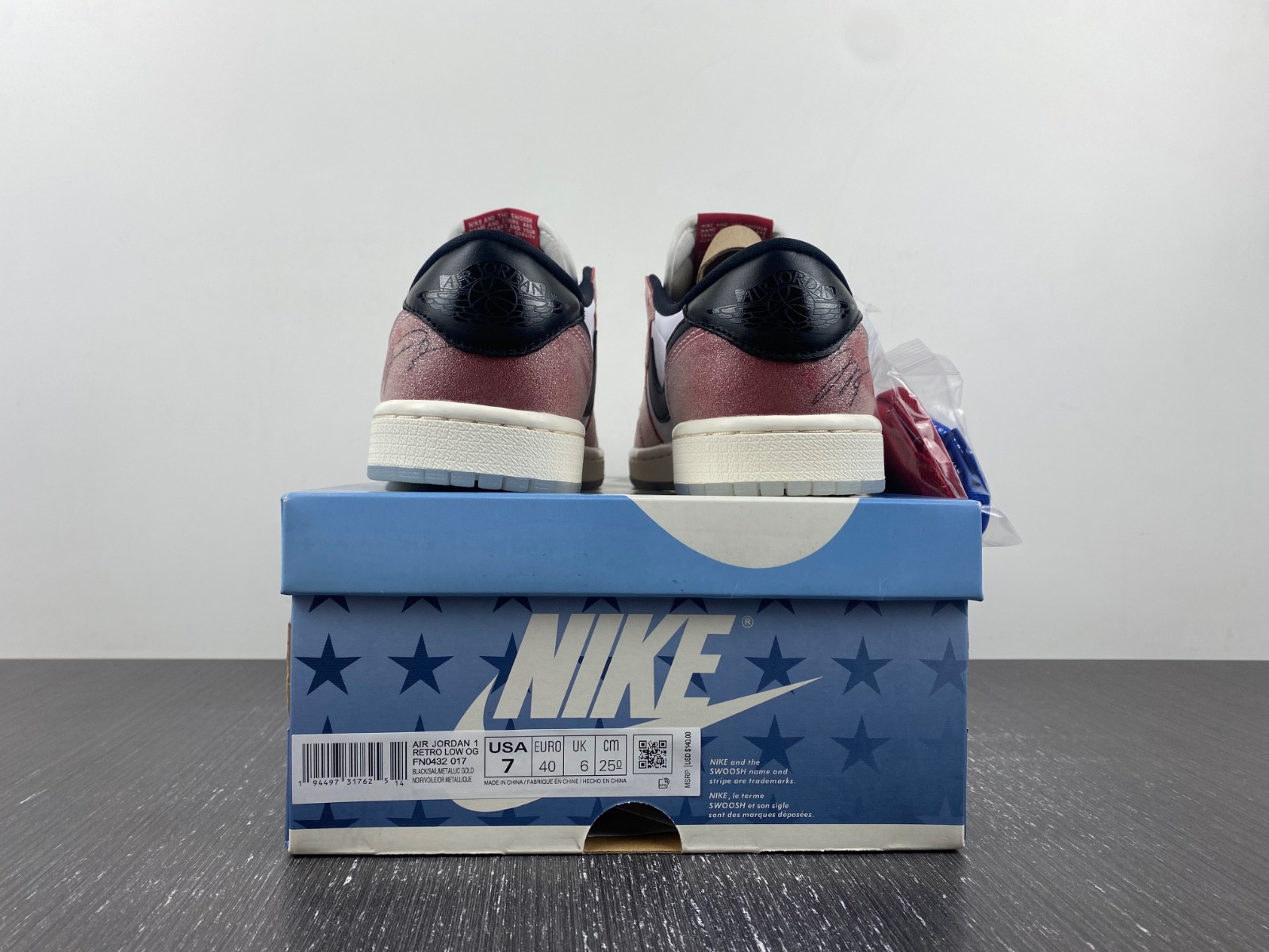 Trophy Room x Air Jordan 1 Low OG FN0432-017