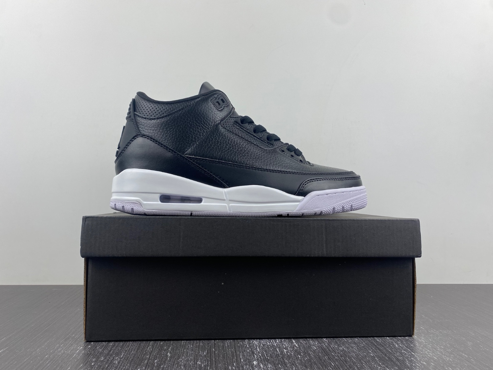 Air Jordan 3 Retro 