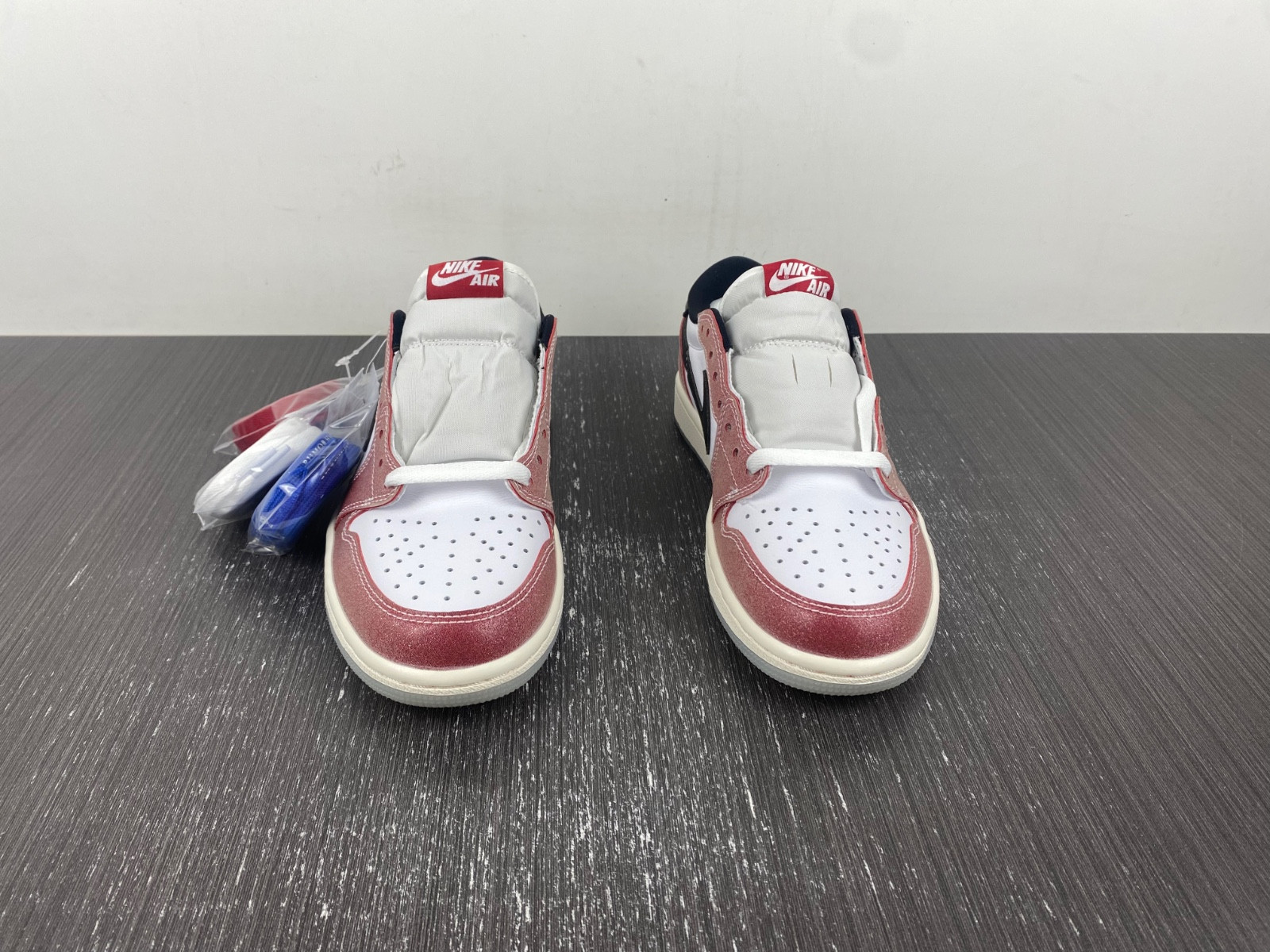 Trophy Room x Air Jordan 1 Low OG FN0432-017