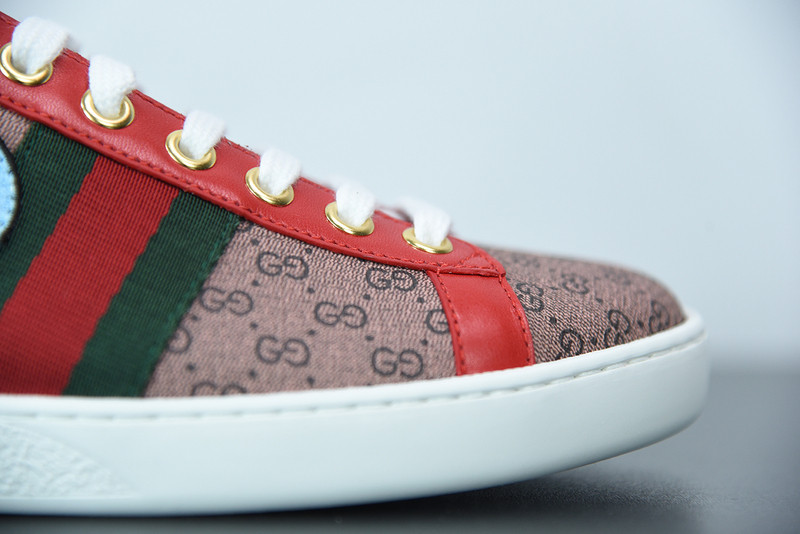 G*u*i sneaker
