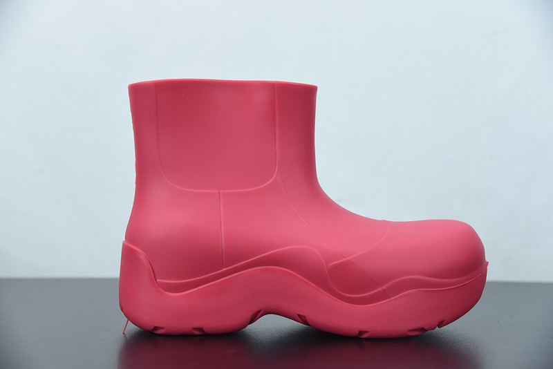 b0tte*a Ven*ta sneaker