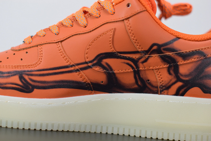 NIKE AIR FORCE 1 LOW SKELETON
