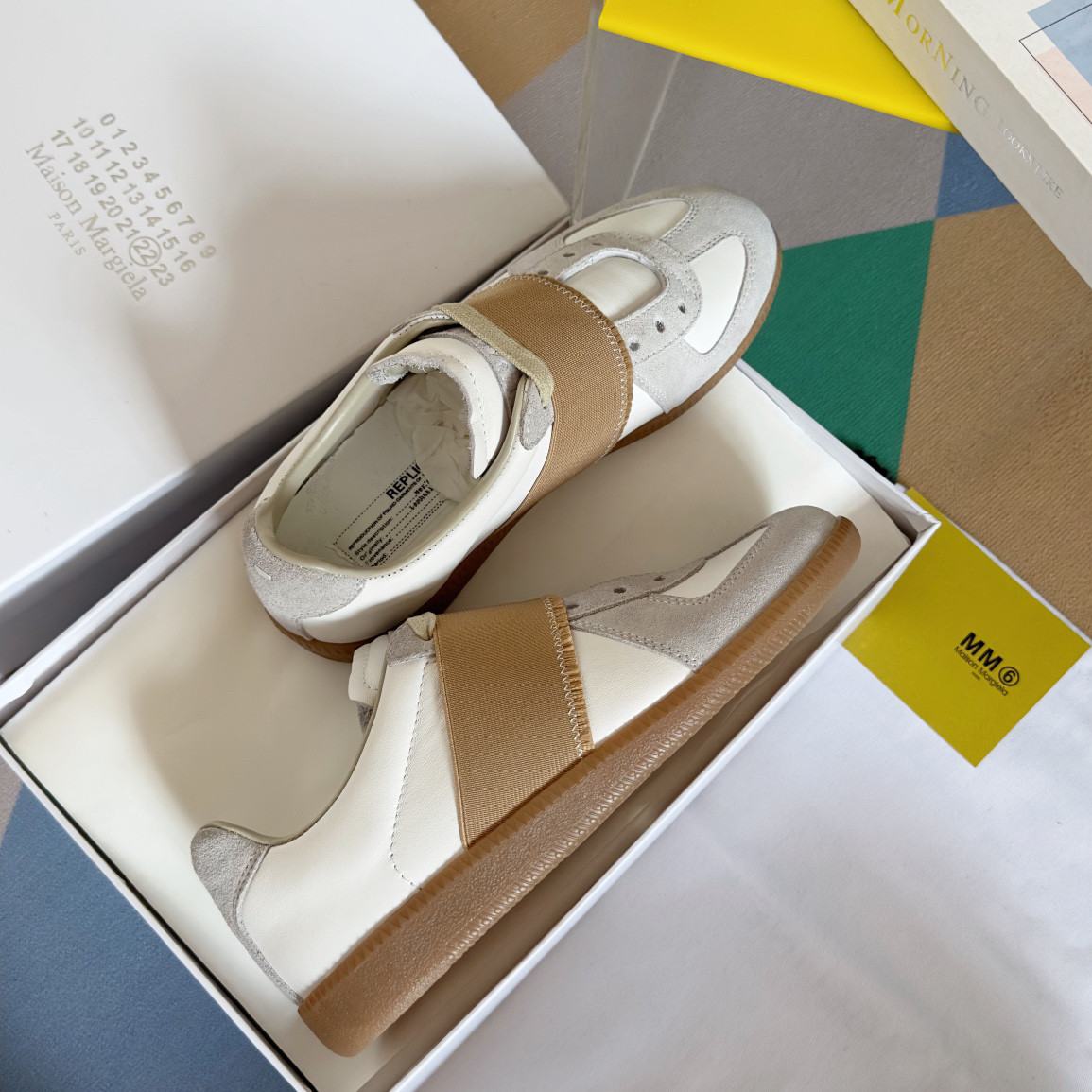 ma*s*n Ma*i*la sneaker