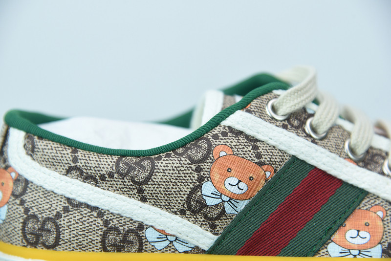 G*u*i sneaker