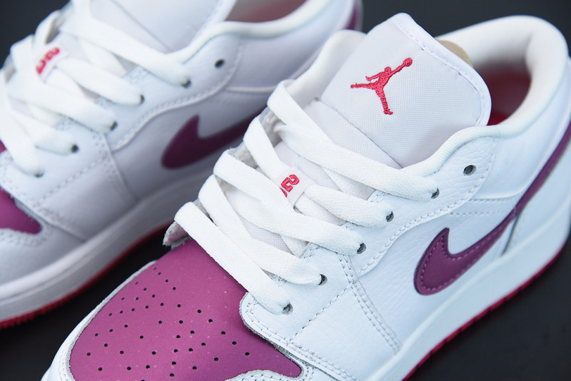 AIR JORDAN 1 LOW GS 