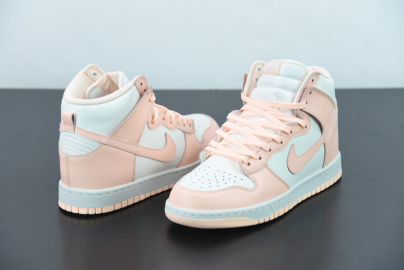 DUNK HIGH