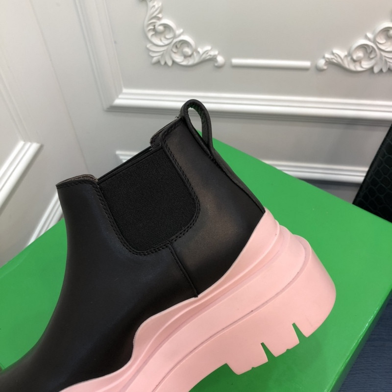 b0tte*a Ven*ta sneaker