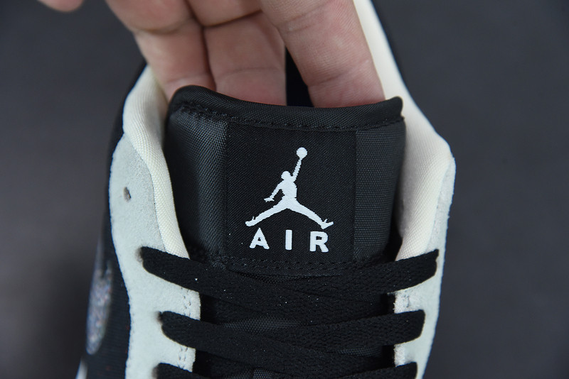 AIR JORDAN 1 LOW 