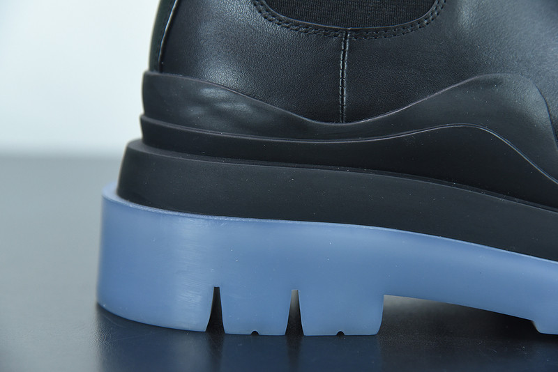 b0tte*a Ven*ta sneaker