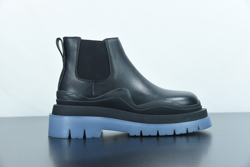 b0tte*a Ven*ta sneaker