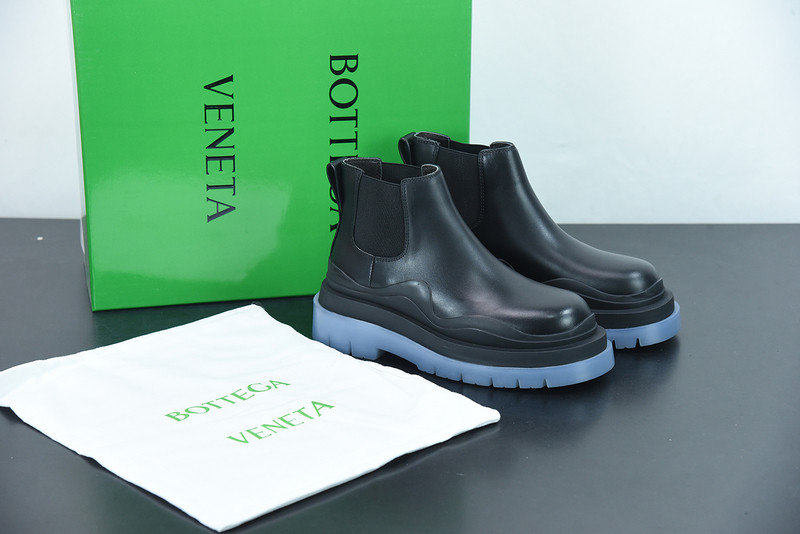 b0tte*a Ven*ta sneaker