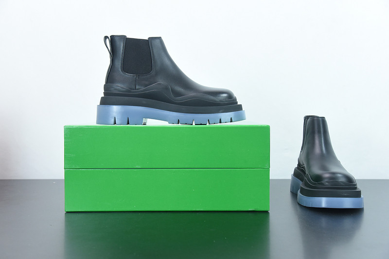 b0tte*a Ven*ta sneaker
