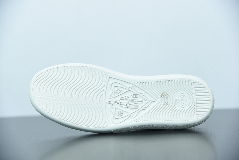 G*u*i sneaker
