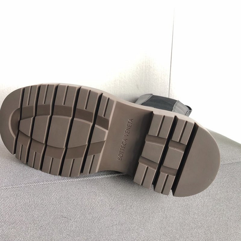 b0tte*a Ven*ta sneaker