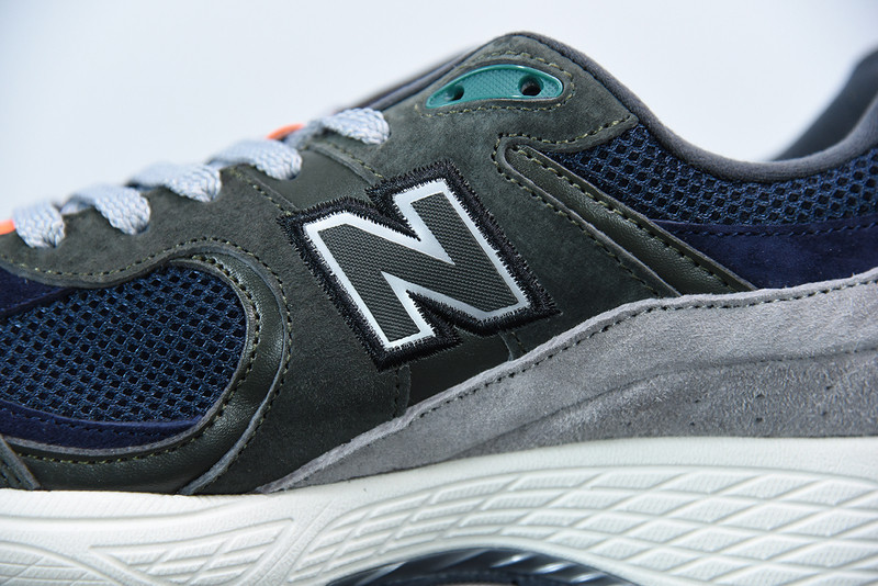 NEW BALANCE ML2002RA