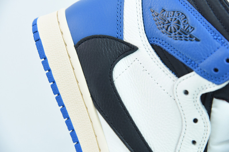 AIR JORDAN 1 HIGH OG X FRAGENT X TRAVIS SCOTT DH3227-105