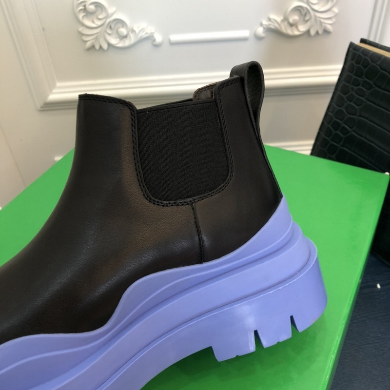 b0tte*a Ven*ta sneaker