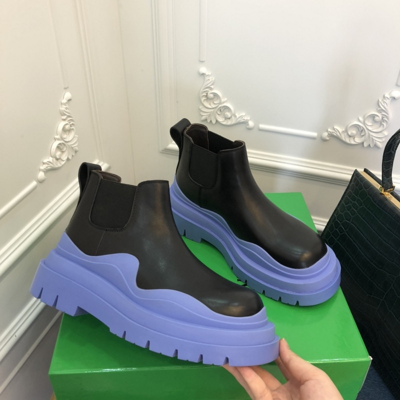 b0tte*a Ven*ta sneaker