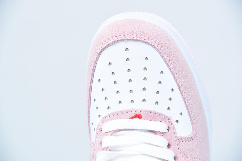 NIKE AIR FORCE 1 07 QS VALENTINES‘D LOVE LETTER DD3384-600