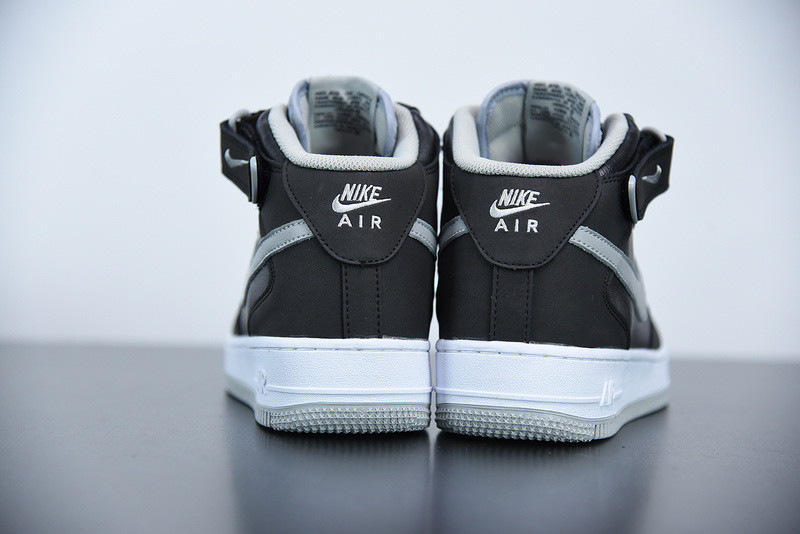 NIKE AIR FORCE 1 HIGH J-PACK