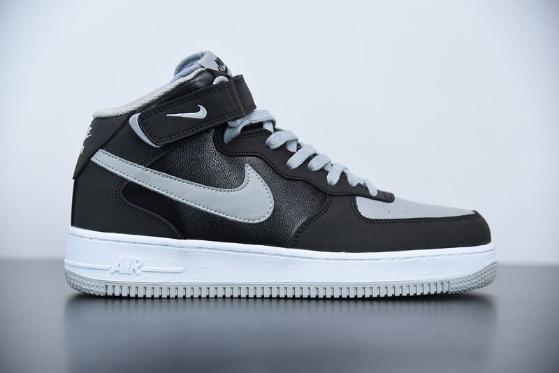 NIKE AIR FORCE 1 HIGH J-PACK
