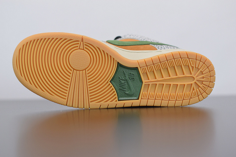 NIKE SB DUNK LOW “SAFARI” CD2563-002
