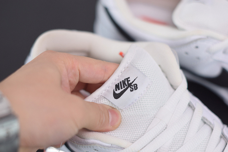 NIKE DUNK LOW ORANGE LABLE WHITE GUM CD2563-100