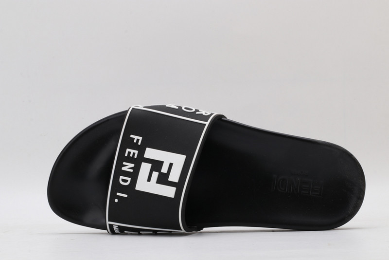 FENDI SLIDE