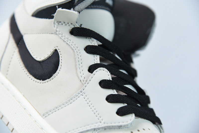 AIR JORDAN 1 HIGH ZOOM AIR CMFT SUMMIT WHITE BLACK(W) CT0979-100