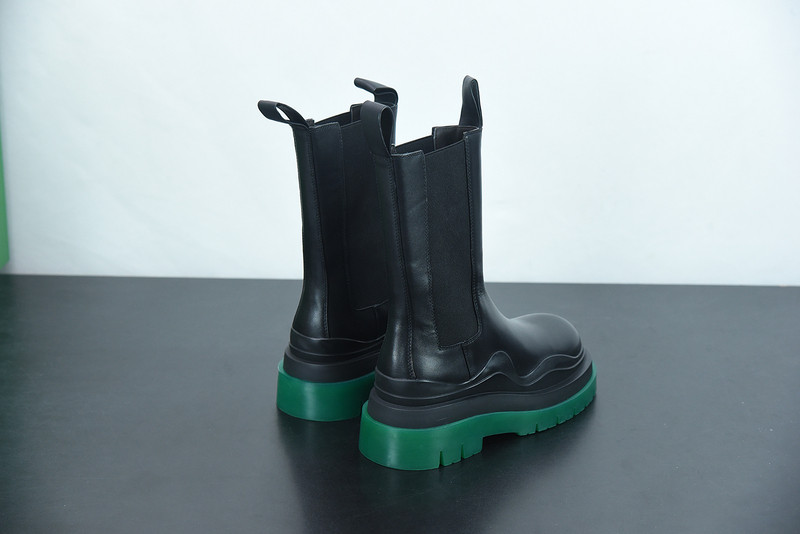 b0tte*a Ven*ta sneaker