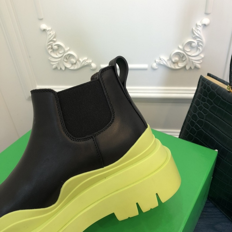 b0tte*a Ven*ta sneaker