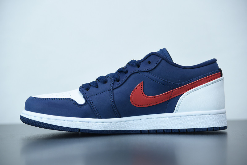 AIR JORDAN 1 LOW 