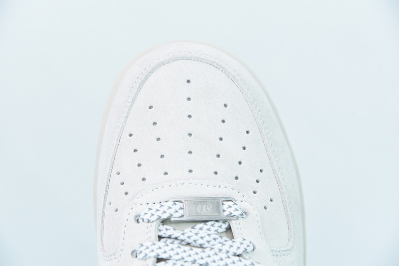 REIGNING CHAMP X NIKE AIR FORCE 1 MID