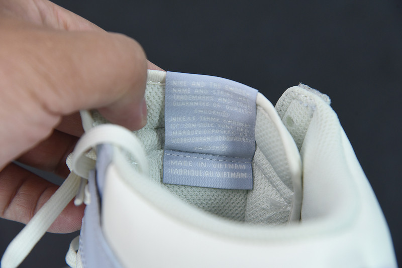 WMNS DUNK HIGH