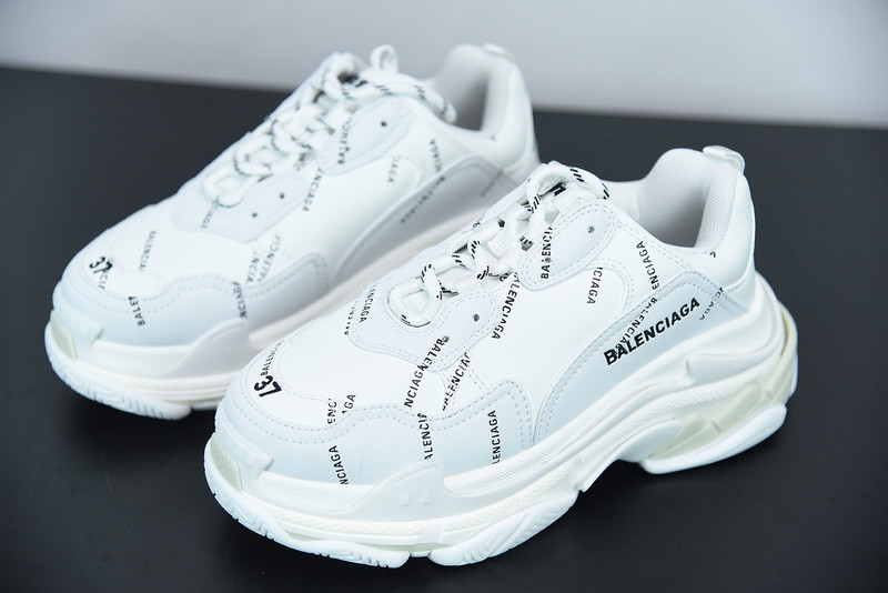 BC TRIPLE S TRAINER  WHITE 524039 W06E2 2021