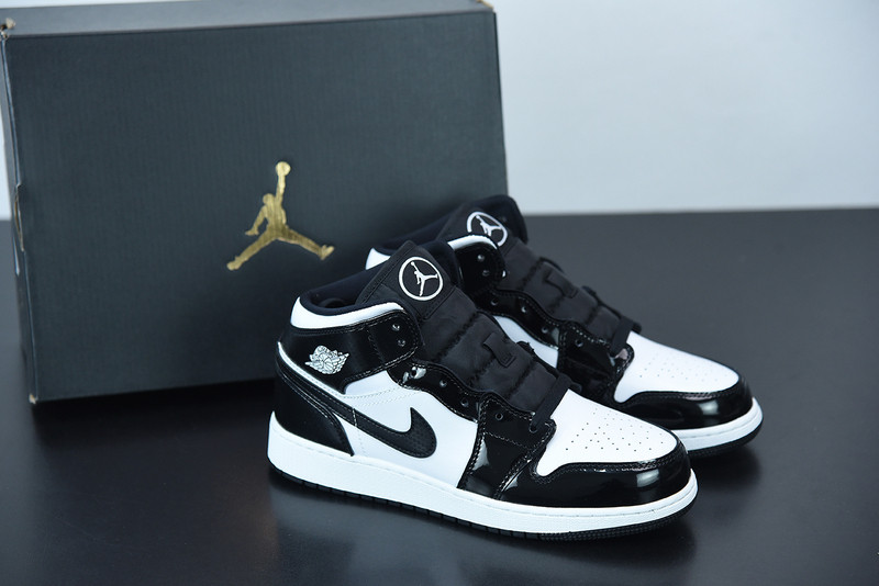 AIR JORDAN 1 MID SE GS 