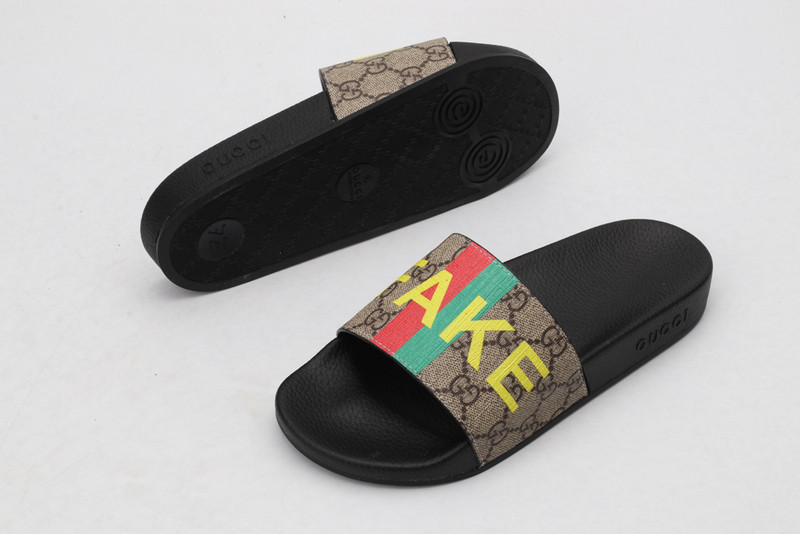 G*u*i sandals