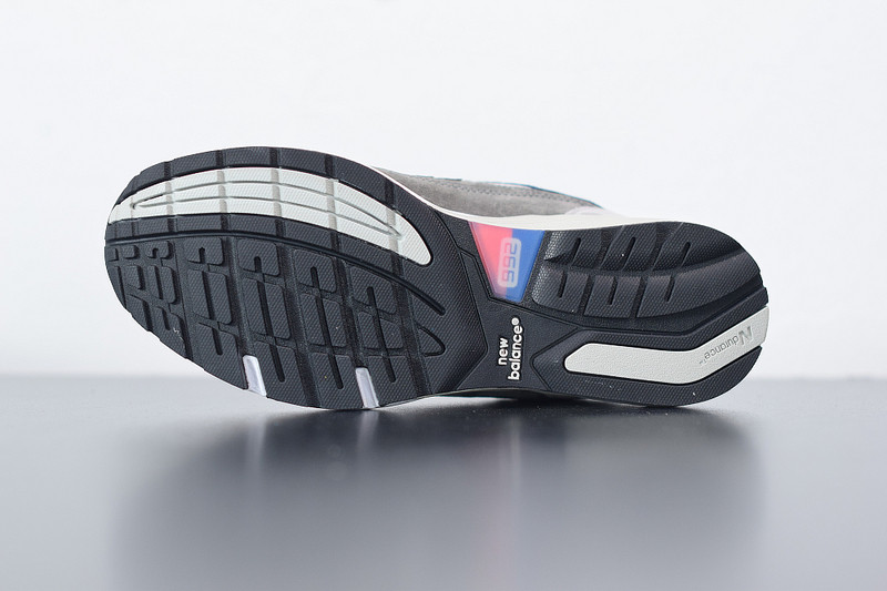 NEW BALANCE M992MC1