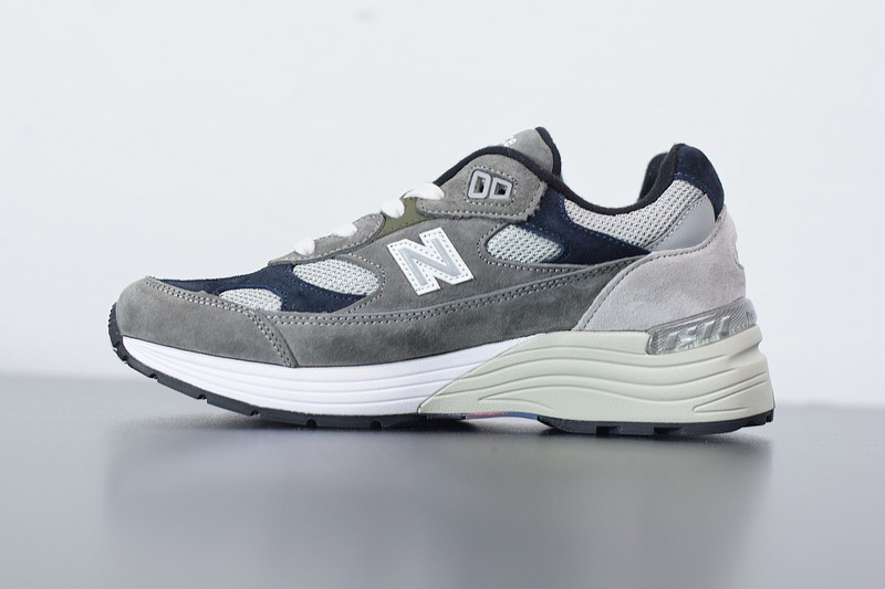 NEW BALANCE M992MC1