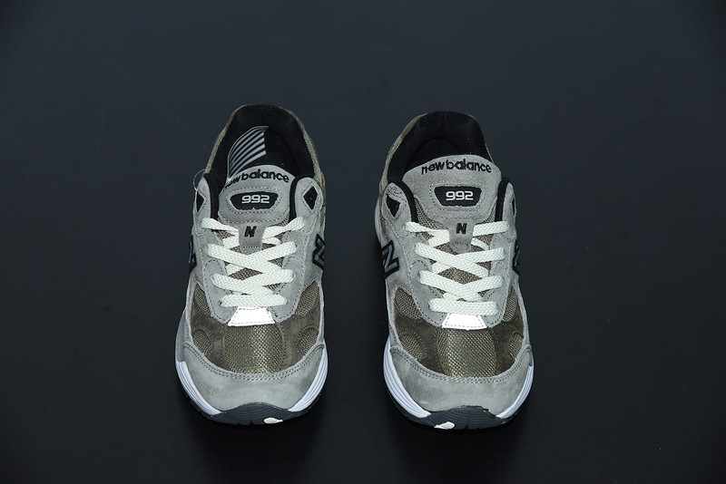 NEW BALANCE M992J2