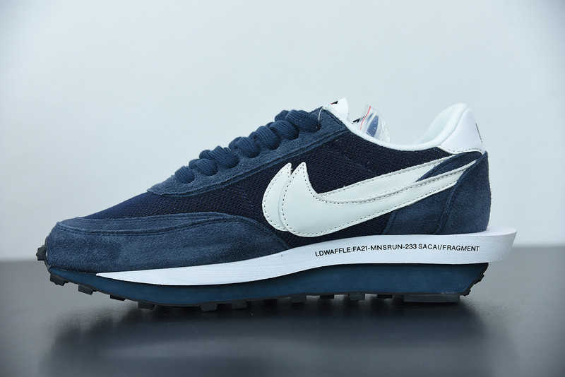 FRAGMENT X SACAI X NIKE LDV WAFFLE 